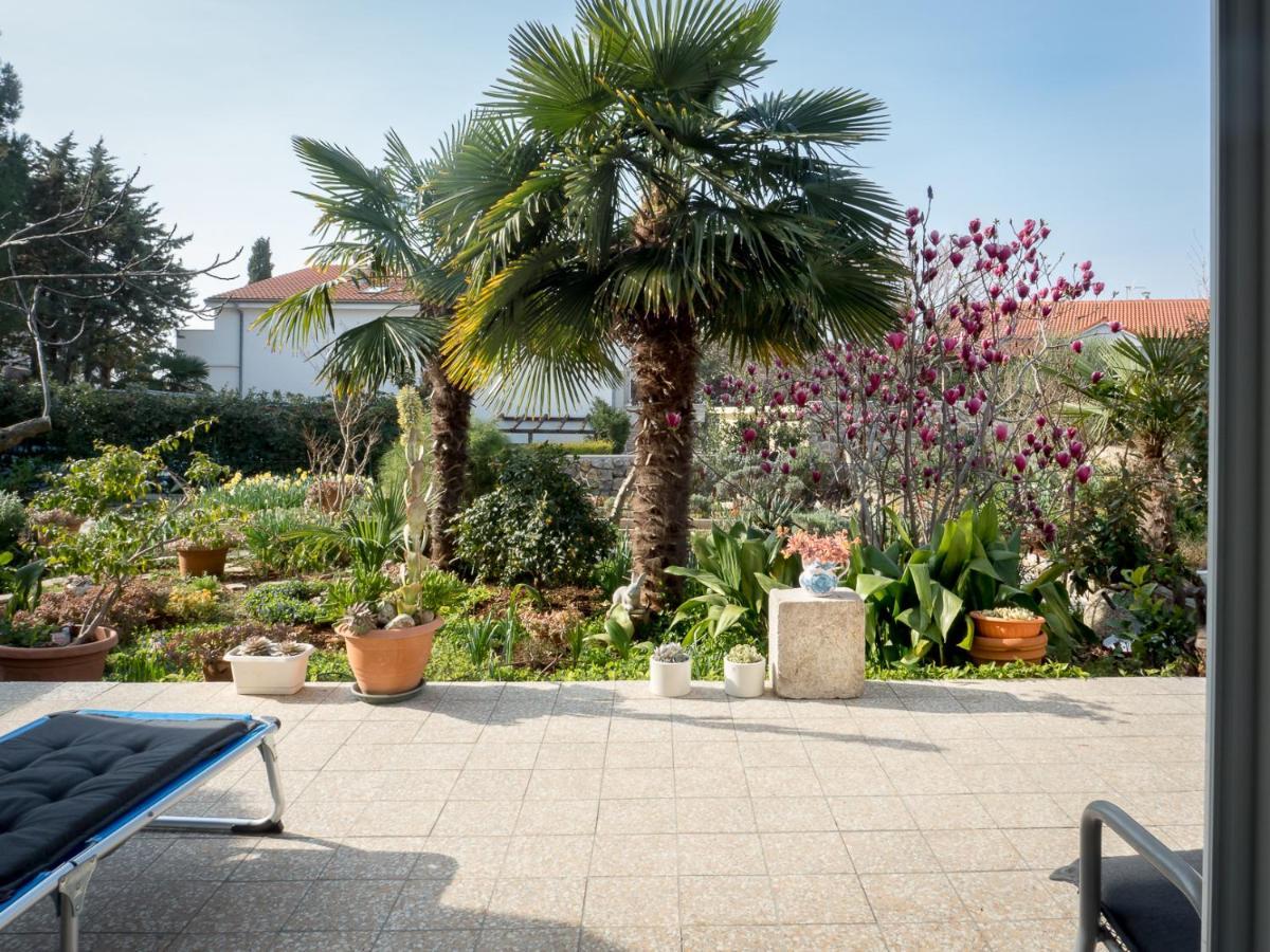 Apartments Summer Bloom Đảo Krk Ngoại thất bức ảnh