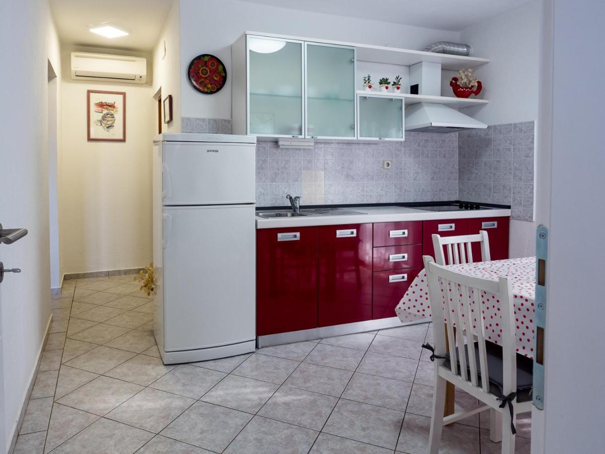 Apartments Summer Bloom Đảo Krk Ngoại thất bức ảnh