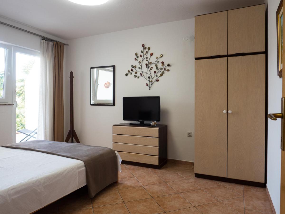 Apartments Summer Bloom Đảo Krk Ngoại thất bức ảnh